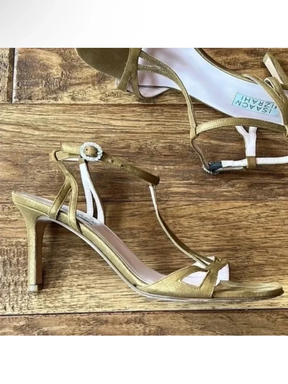 Isaac Mizrahi Gold Metallic Strappy Open Toe Heels Rhinestone Buckle Accent Sz 8